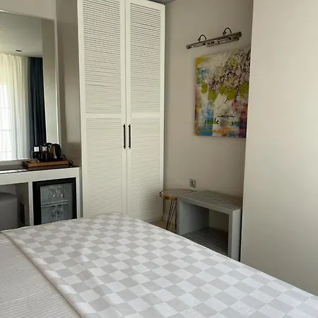Delice Mavi Hotel *