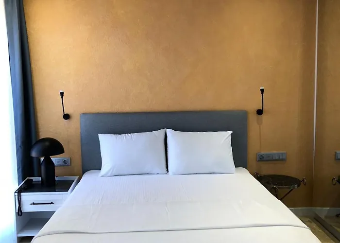 Otel Delice Mavi Ildır